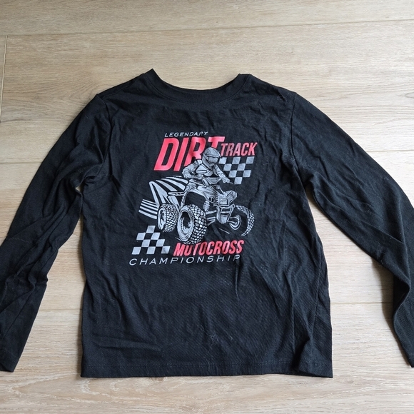 EUC Little Boy Set of 2 Cat & Jack Long Sleeve T-shirts Outdoors Graphic tee - Picture 3 of 9